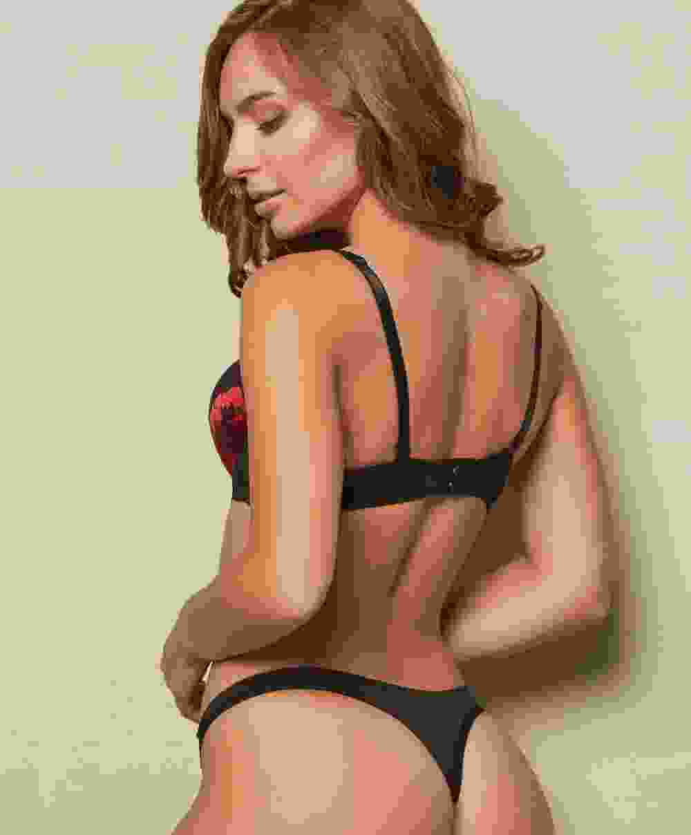 Completo Intimo in Pizzo Rosso - immagine 4